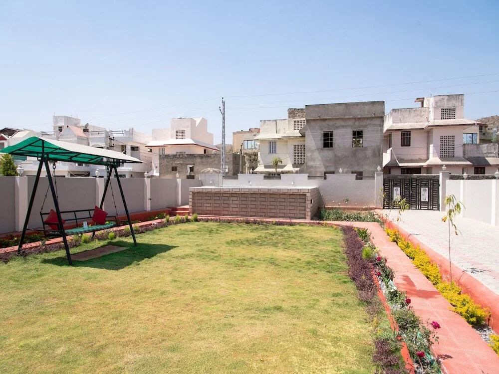 OYO 10412 Home Exotic 4BHK Villa Govardhan Vilas