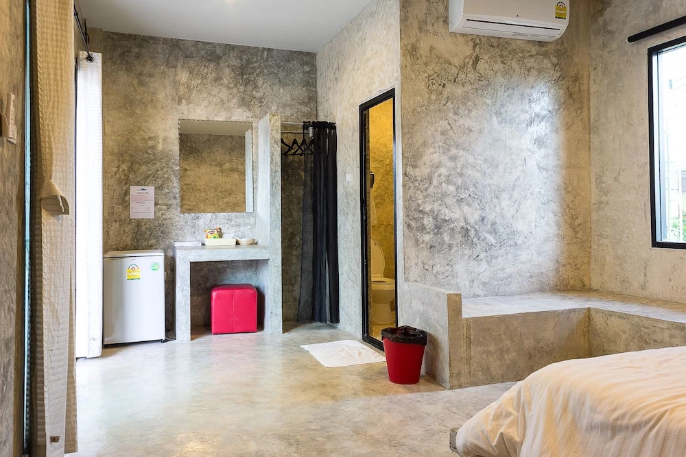 Superior Double room with balcony (full double bed)
