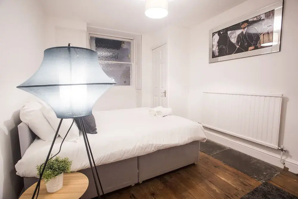 Short Stay Bristol - Pembroke Apartment