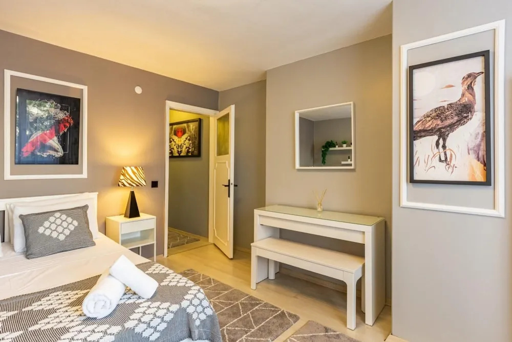 Flat with Excellent Location in Nisantasi, Sisli