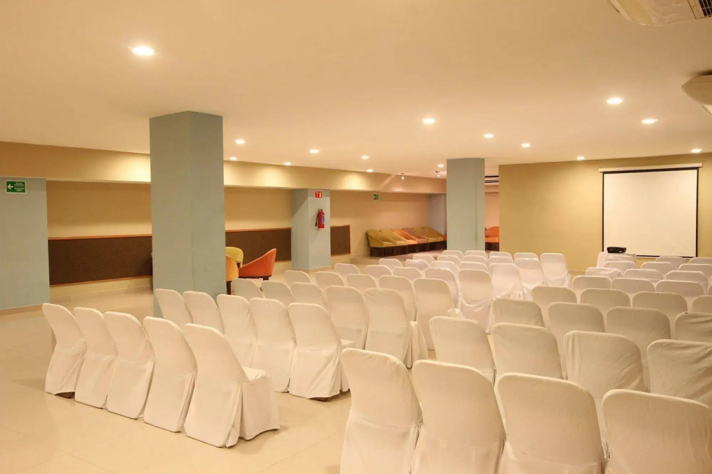 Oceano Palace Beach Resort - Général