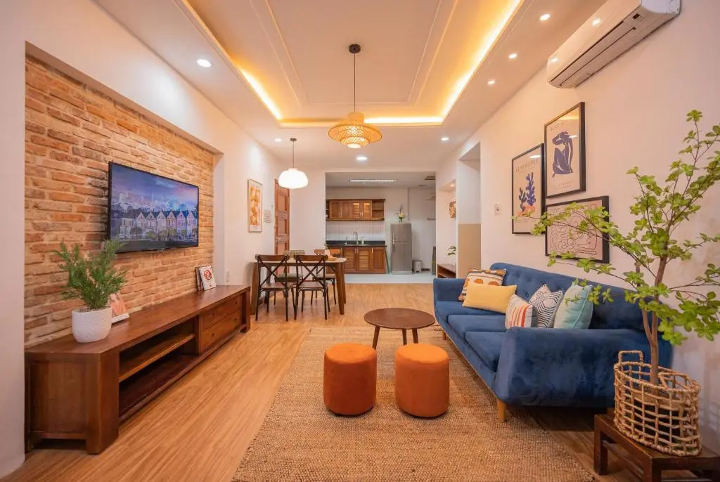 MILKY APARTMENT - 3 Phòng Ngủ, View biển, 5P Ra Biển