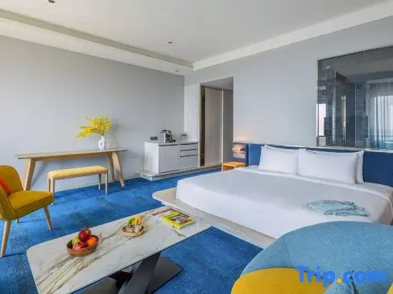 Standard Double room with partial ocean view (full double bed)