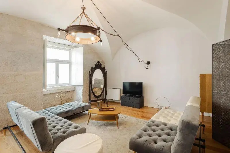 Deluxe Studio