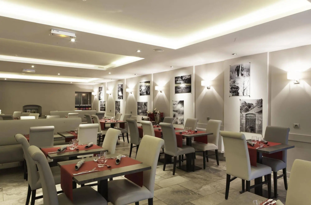 Food & Beverage