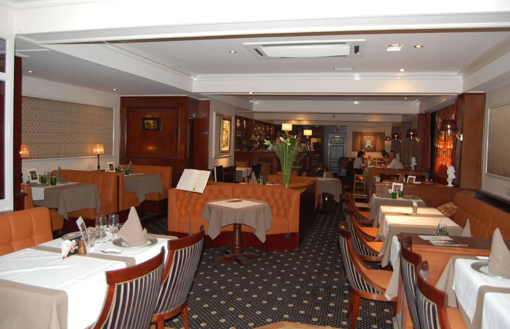 Hotel photo 11