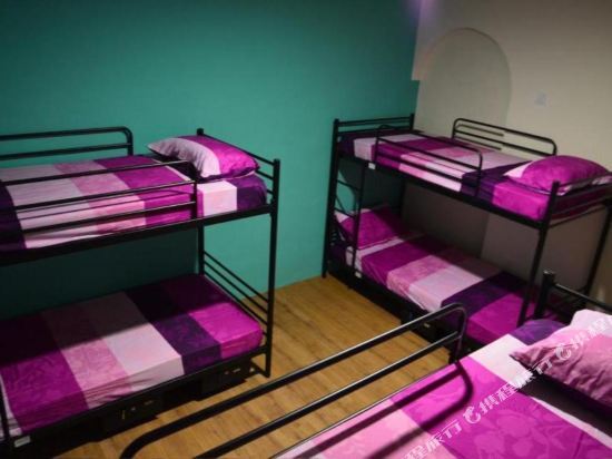Raizzy's Guesthouse
