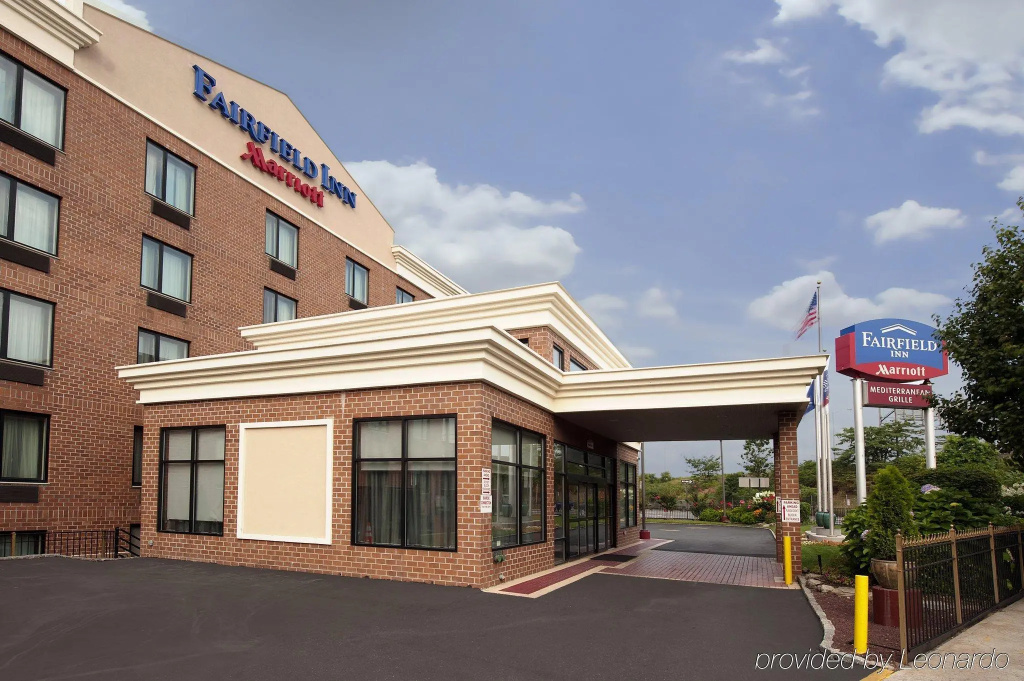 Fairfield Inn by Marriott JFK Airport — фото