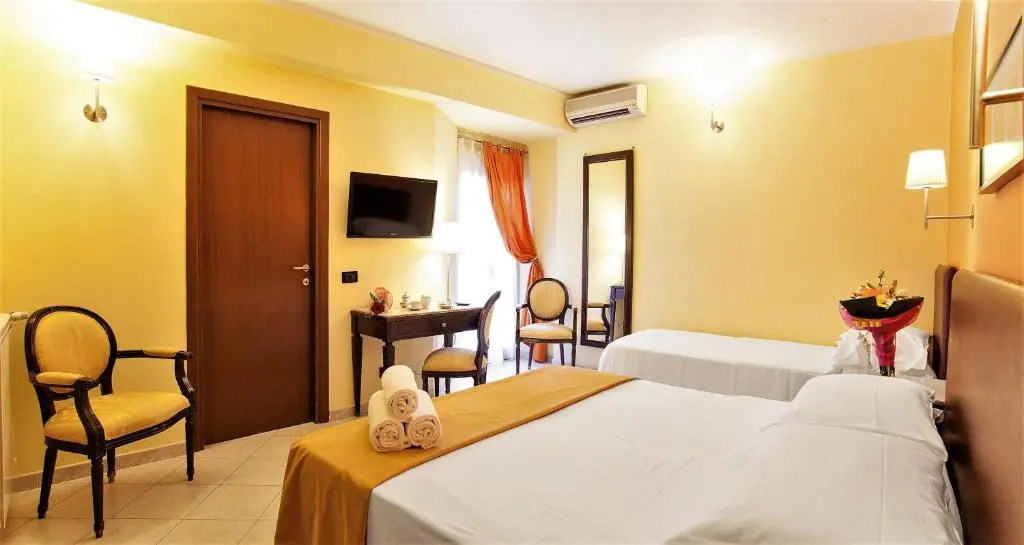 Hotel Tuscolana - Chambres