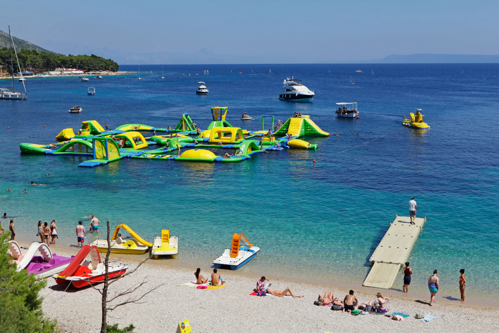 Beach & Waterfront