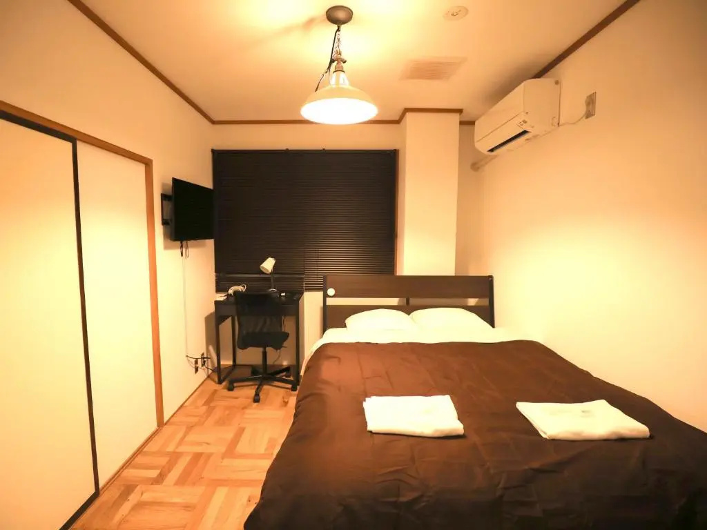 Economy room