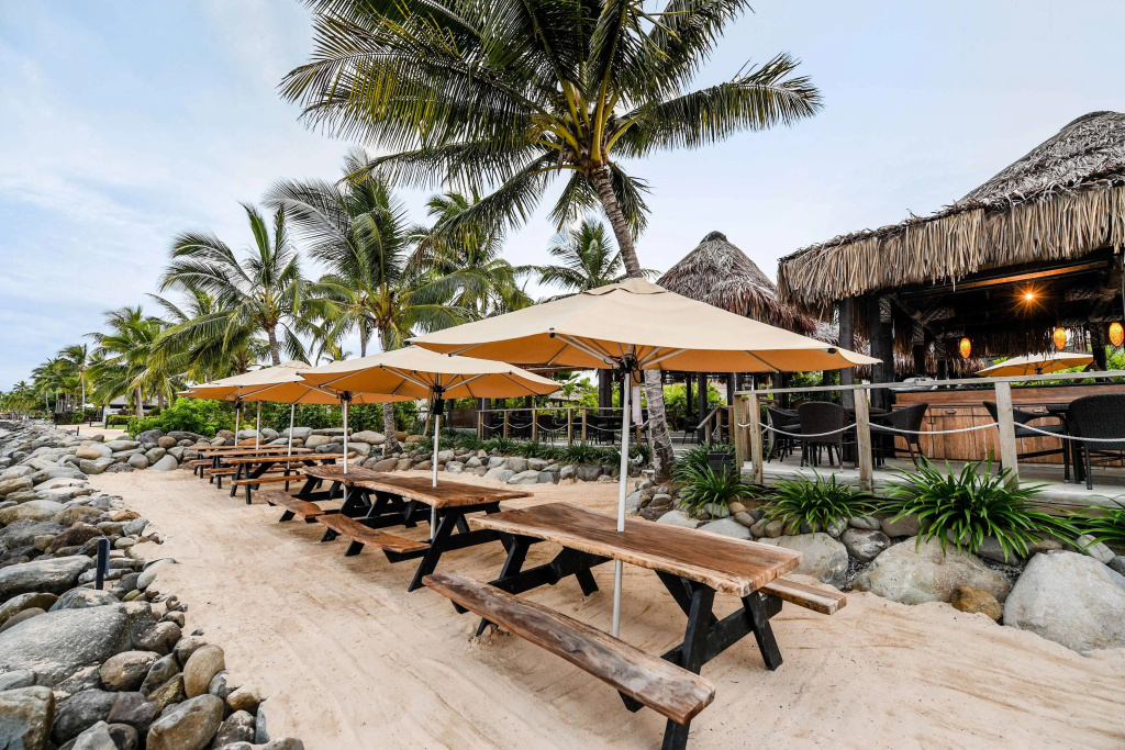 Beach & Waterfront