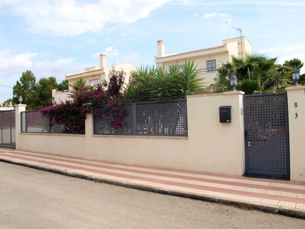 Enthralling Holiday Home in Ametlla de Mar With Private Pool