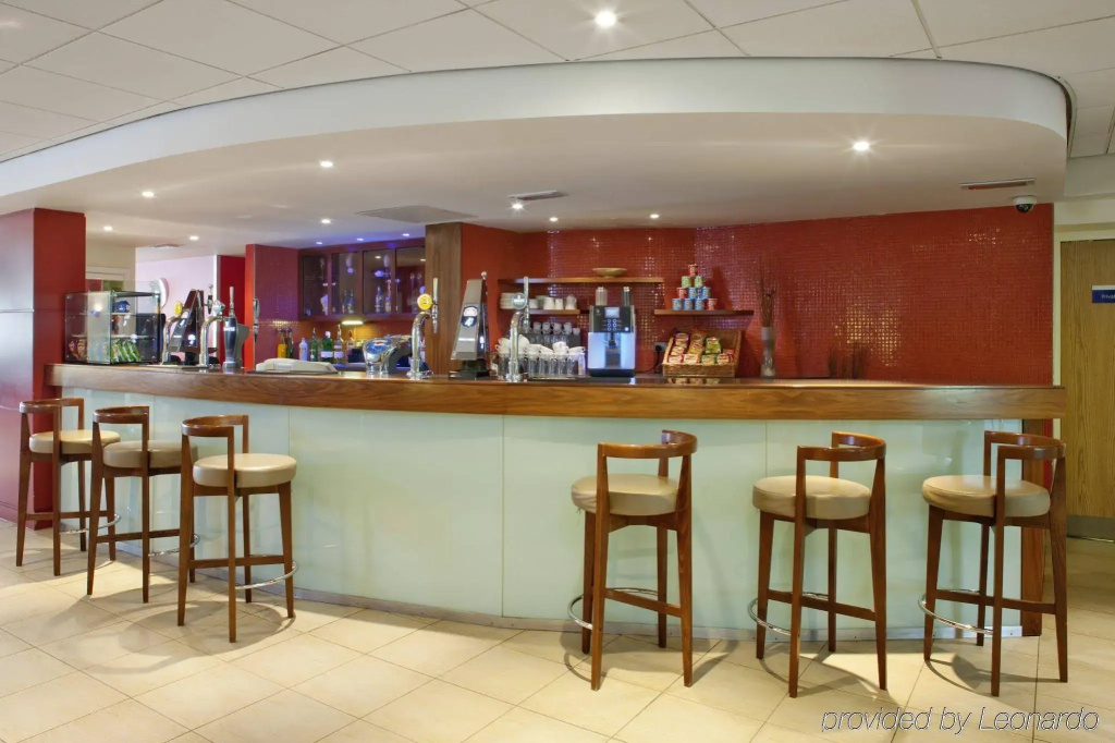 Holiday Inn Express Newport by IHG - Général