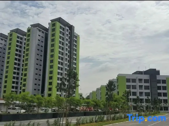 Impian Senibong Apartment 2mins to Permas Golf Club