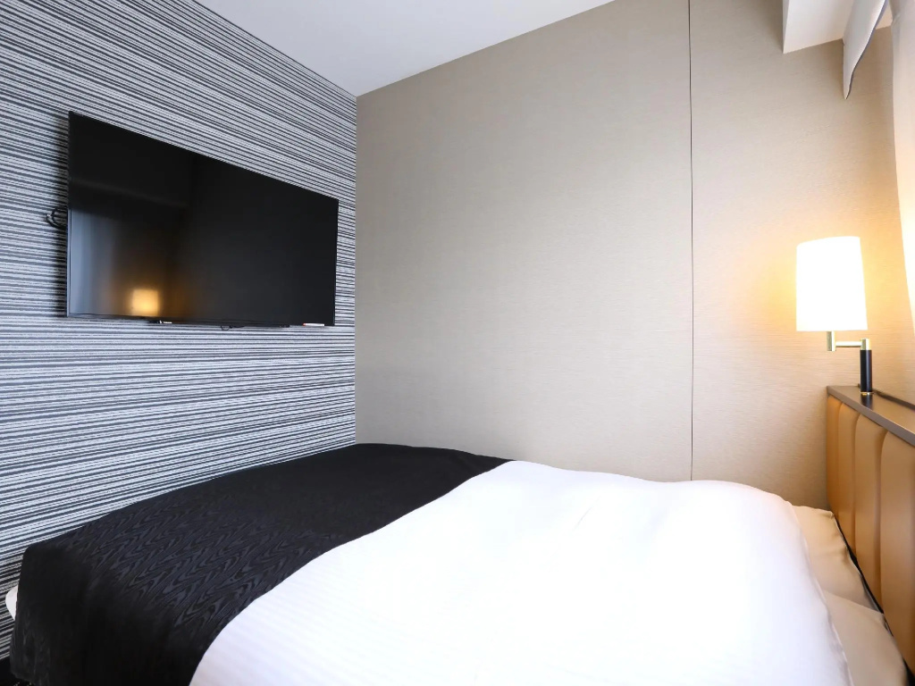 Double room (full double bed)