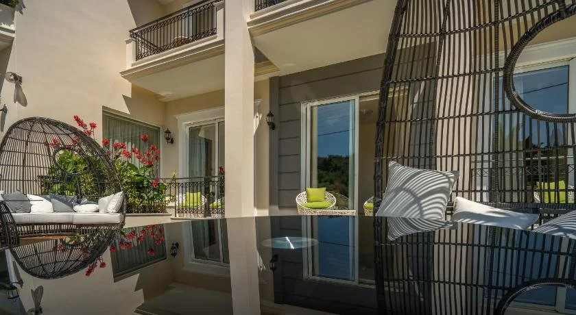 Balcony & Terrace
