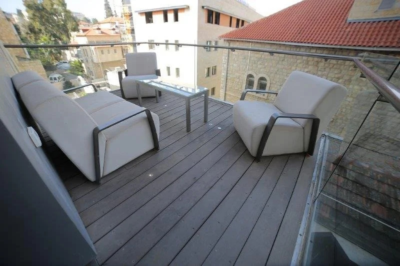 Balcony & Terrace