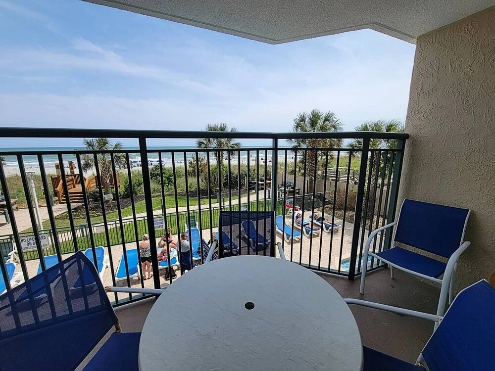 Windy Hill Dunes 105 3 Bedroom Condo by RedAwning, North Myrtle Beach