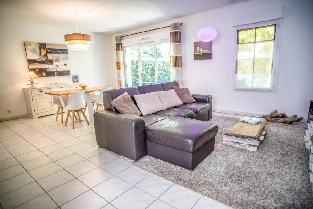 Afficher la photo 7 — Appartement 90 m2 avec parking terrasse balcons, proche du port et plages