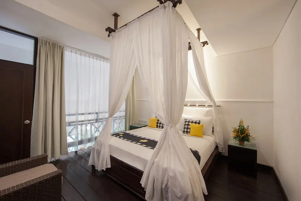 Legian Beach Hotel