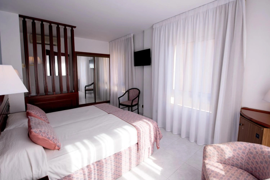 Hotel Plaça — 5