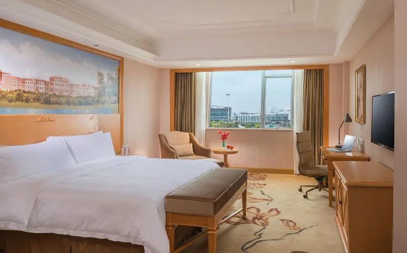 Vienna International Hotel Shenzhen North Station Branch - Chambres