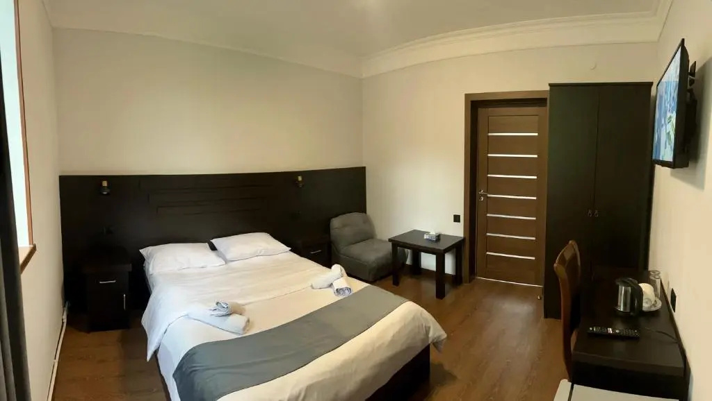 Economy room