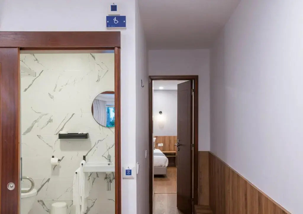 Standard Double room (twin beds)