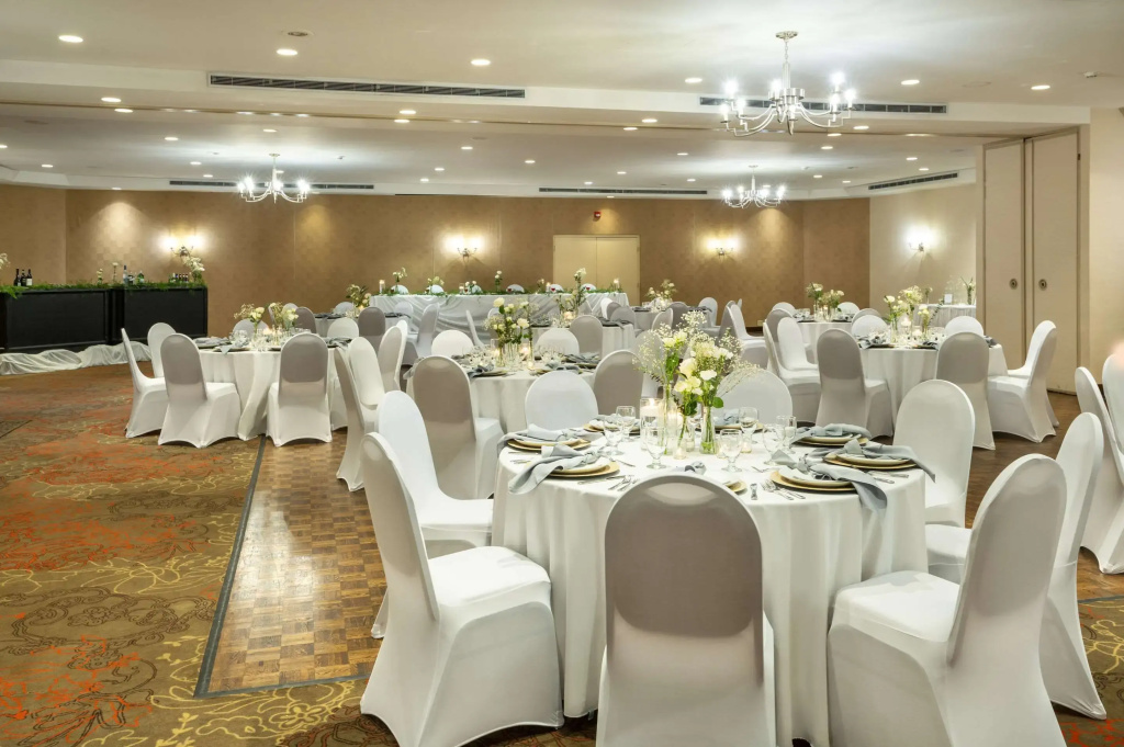 Allure Hotel & Conference Centre - Général