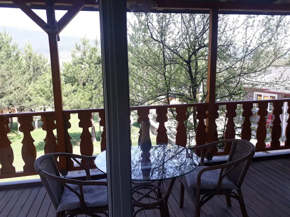 Balcony & Terrace