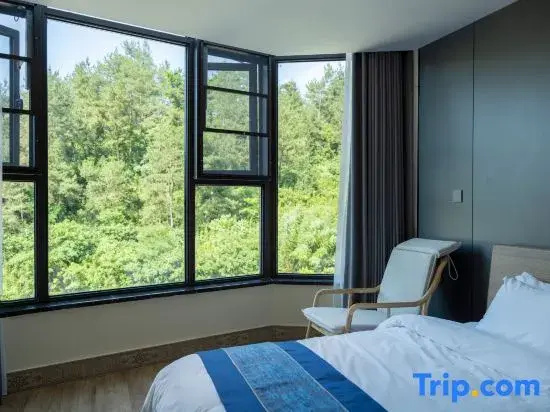 Standard Triple room with mountain view