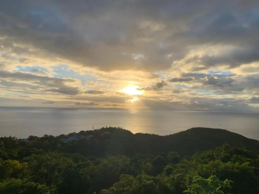 Paradis Au Soleil, Vue Panoramique Sur Mer