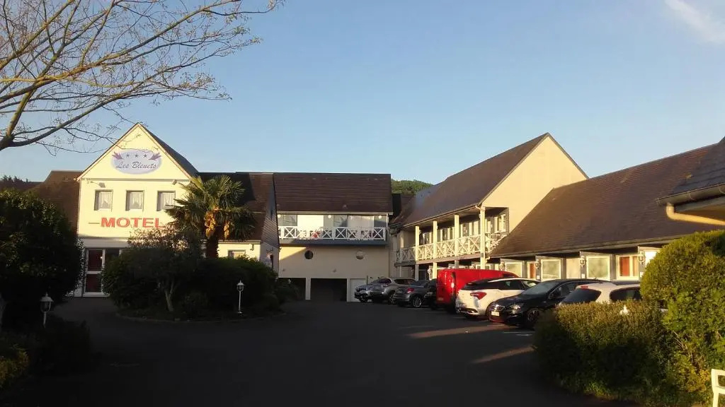 Contact Hôtel - Hôtel les Bleuets & SPA - Chambres