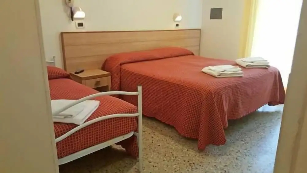 Standard Triple room with balcony