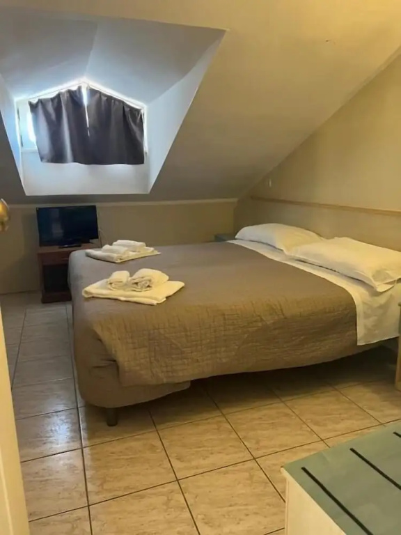 Economy Double room (full double bed)