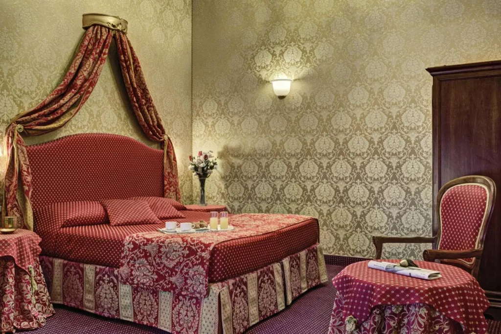 Hotel photo 11