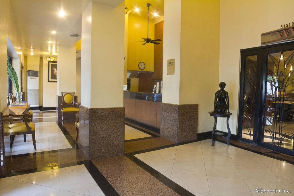 Miramar Hotel by null