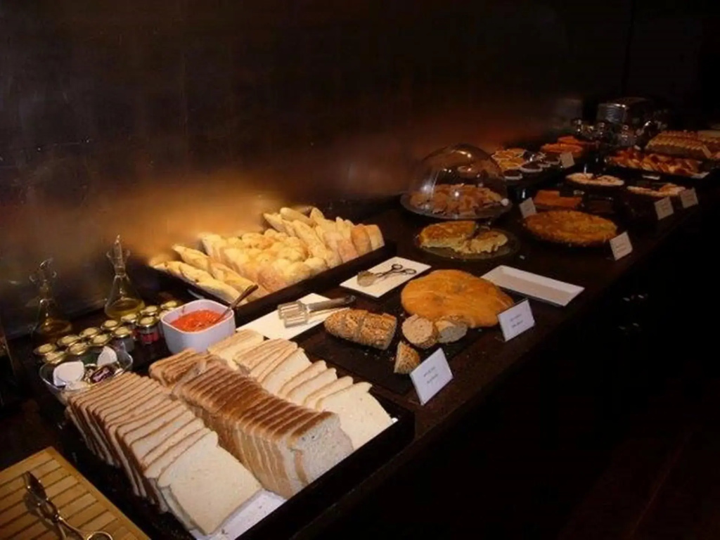 Hotel photo 12