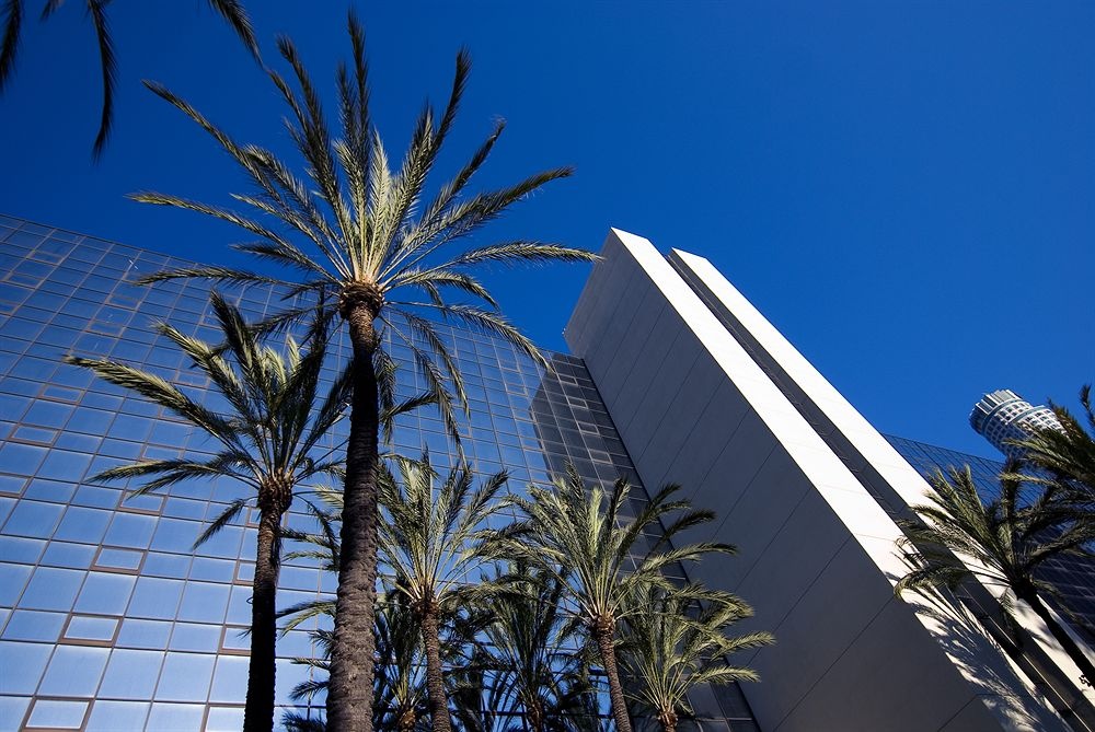 The La Hotel Downtown