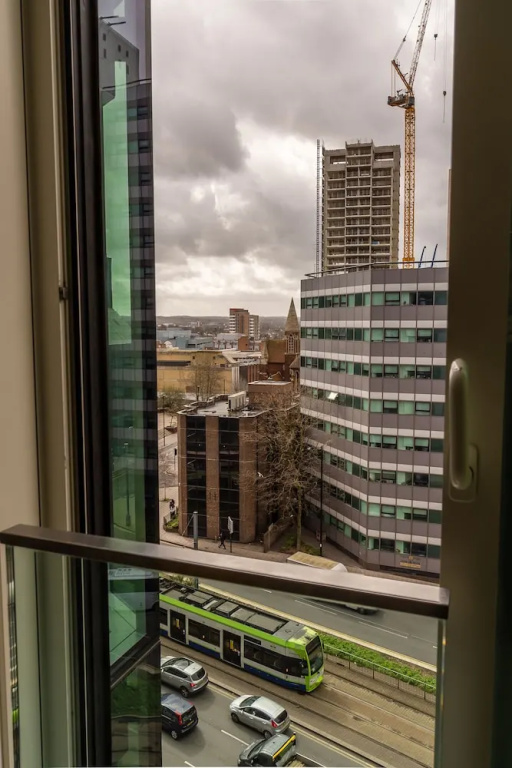 Luxury 2-bed Croydon Apartment Near Gatwick