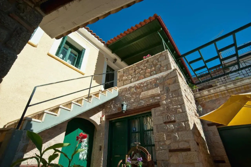 Alexandros Pension