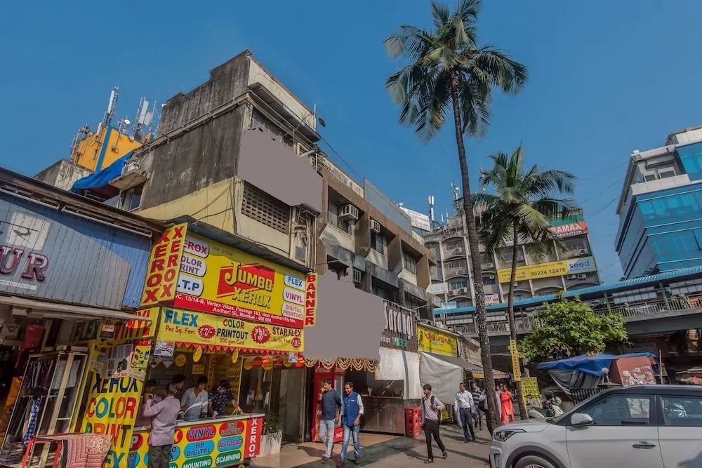 OYO 10248 Hotel Sahar International