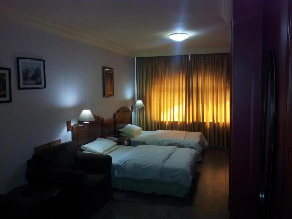 3 Bedrooms Apartment
