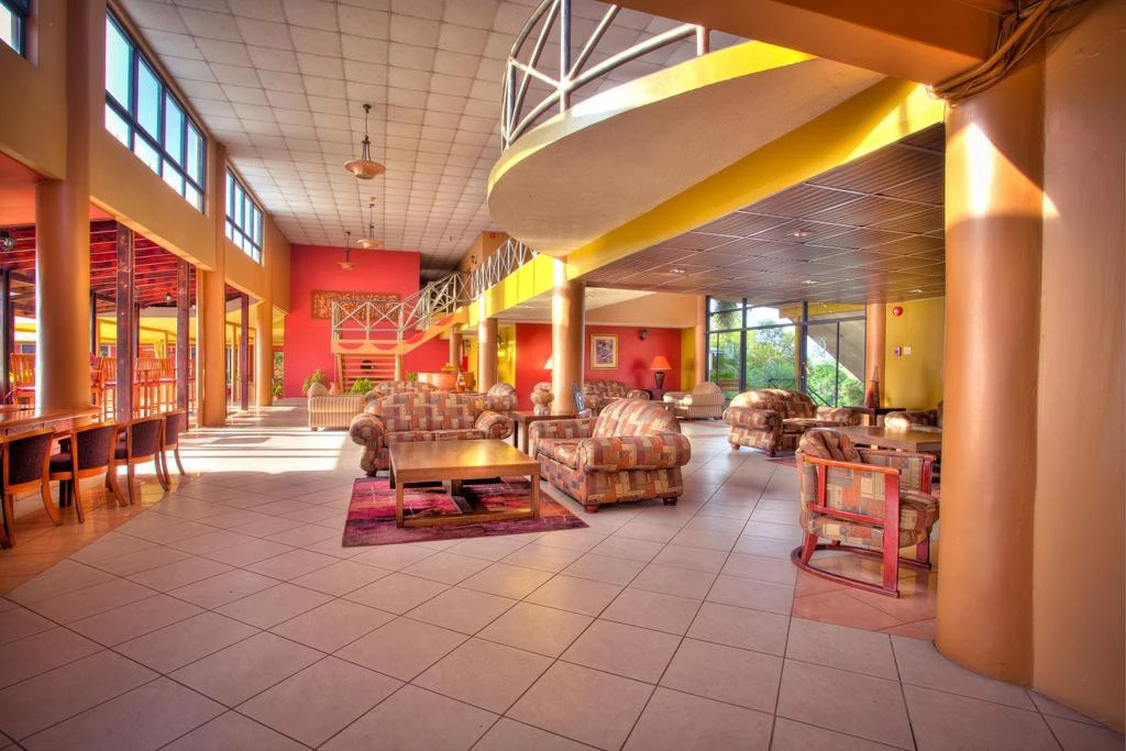 Lobby & Reception
