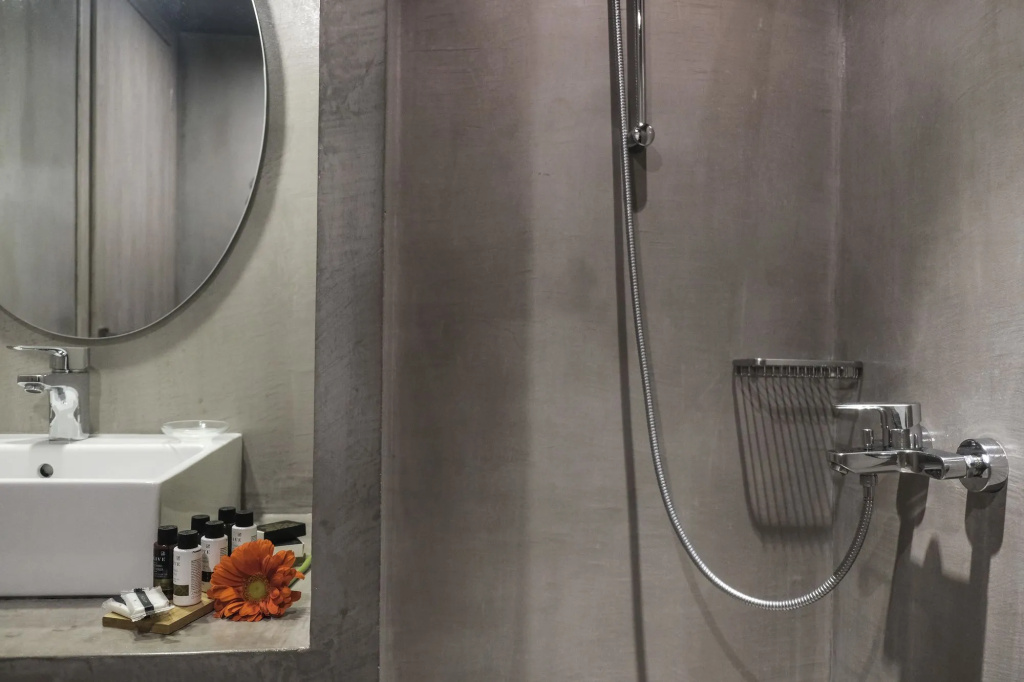 Lotus Center Hotel, ,