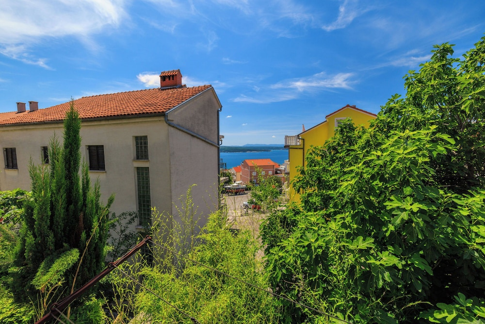 Apartment Lana