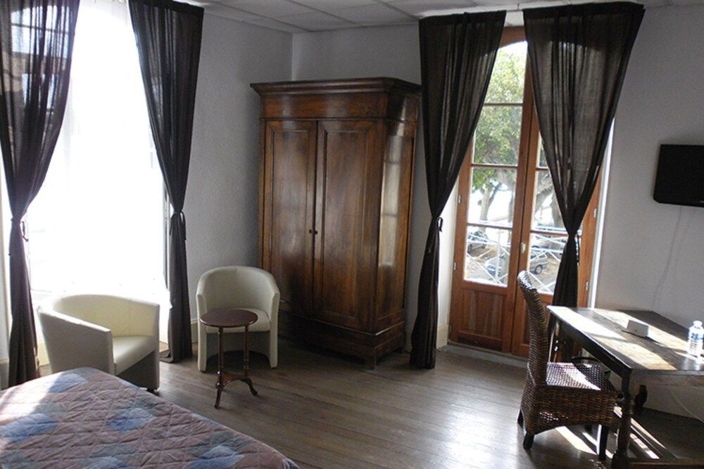 Logis Hotel le Prieuré — 2
