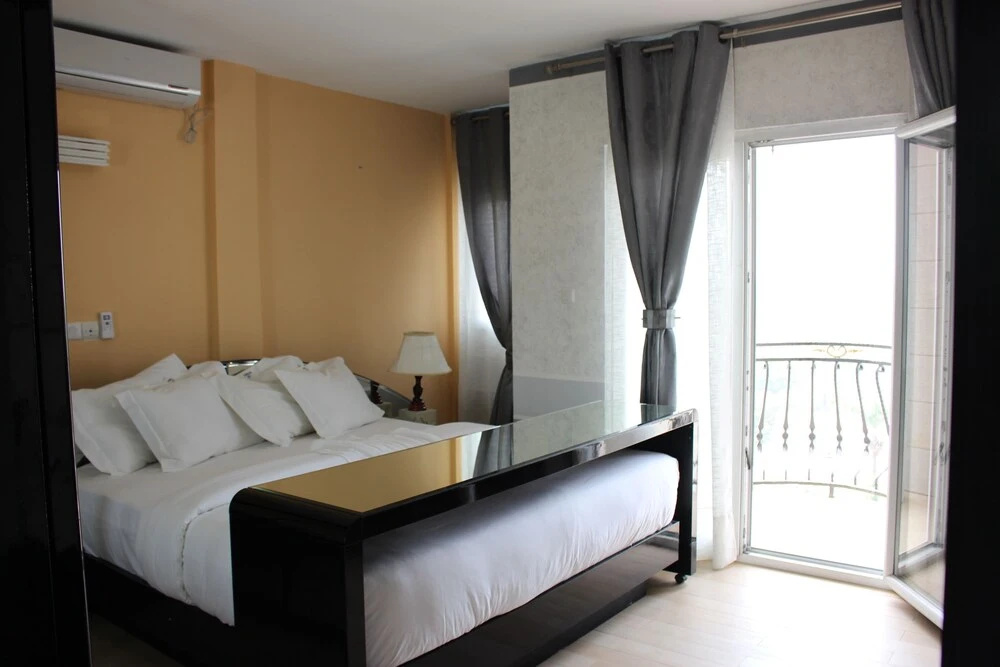 2 Bedrooms Apartment with balcony