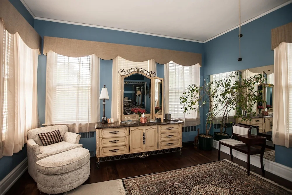 Standard Double room with garden view (full double bed)